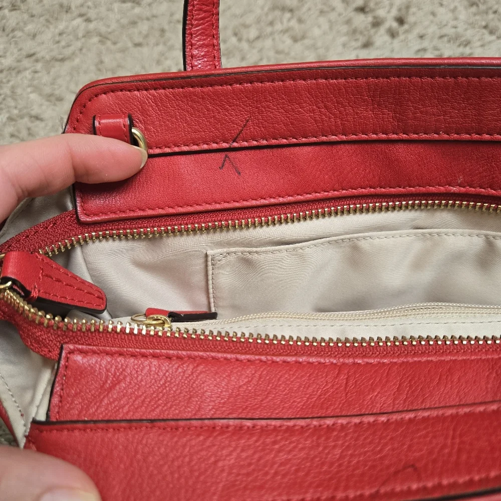 COACH Taylor Red Leather Zipper Closure Small Handbag bag. No Long‎ Strap